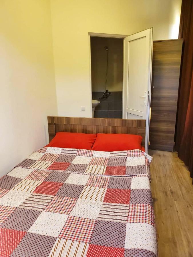 Hostel Family 库塔伊西 外观 照片